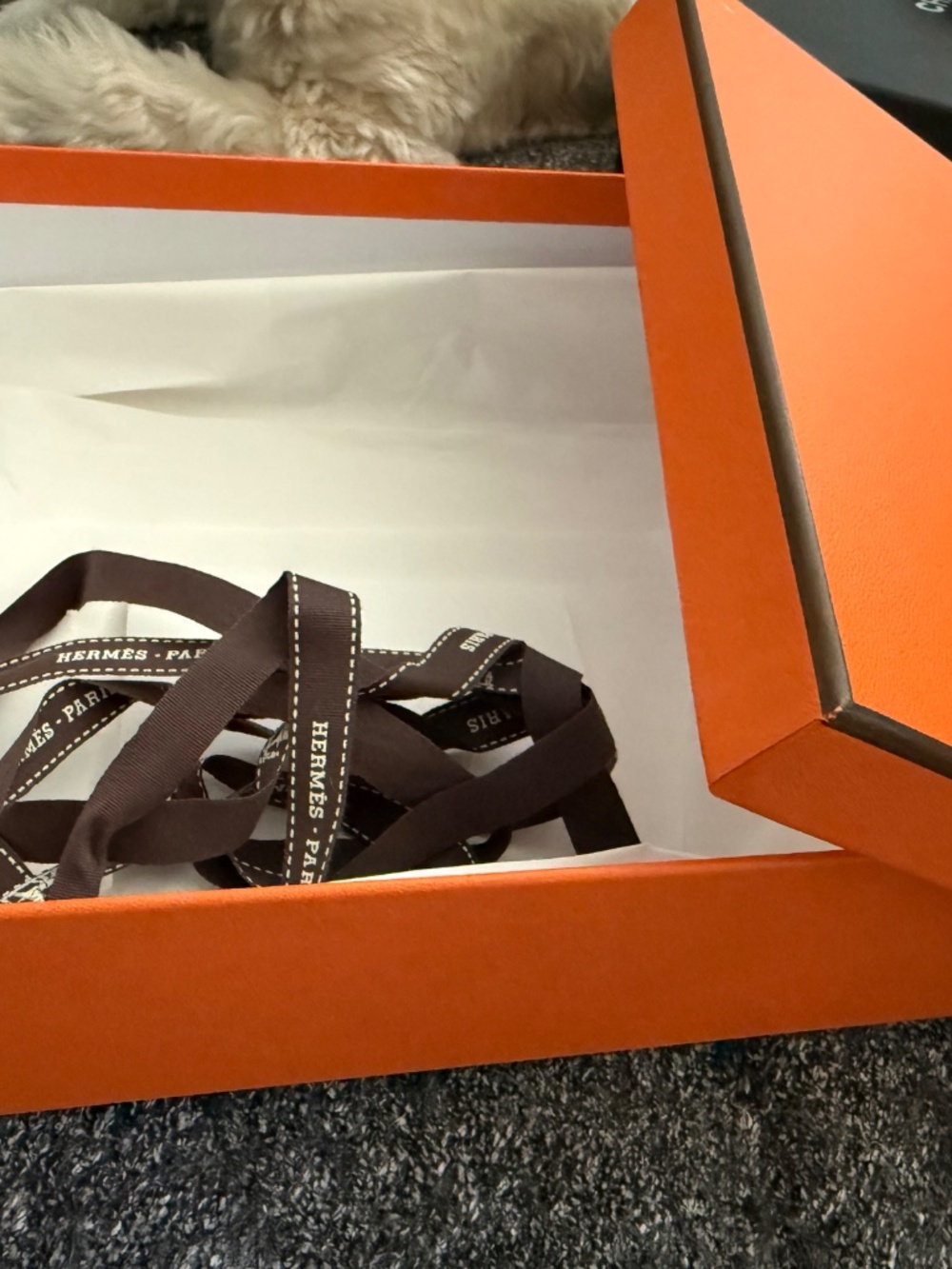 Hernes empty box - Picture 2 of 2
